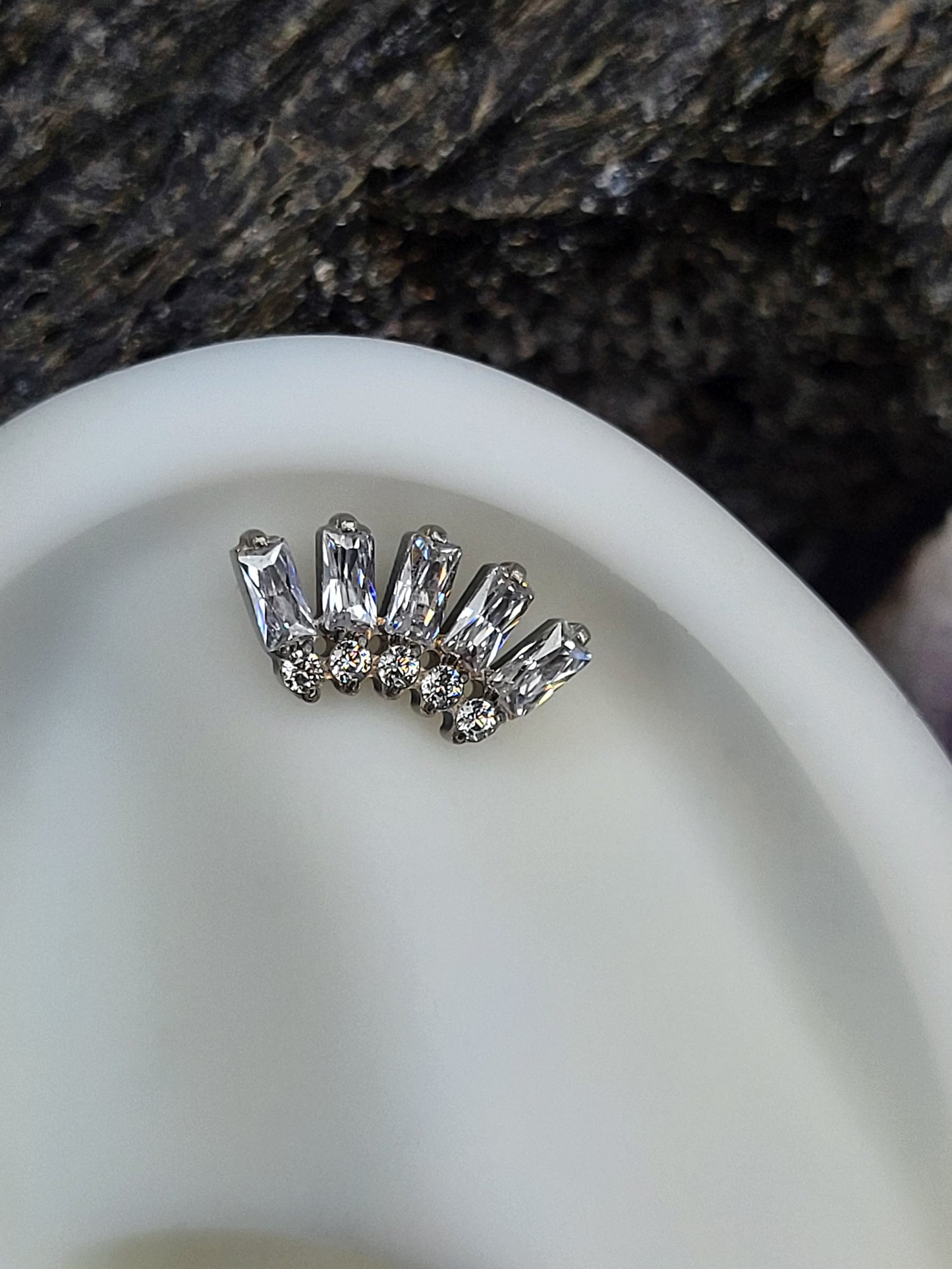 Cluster - baguette m/ round CZ undir