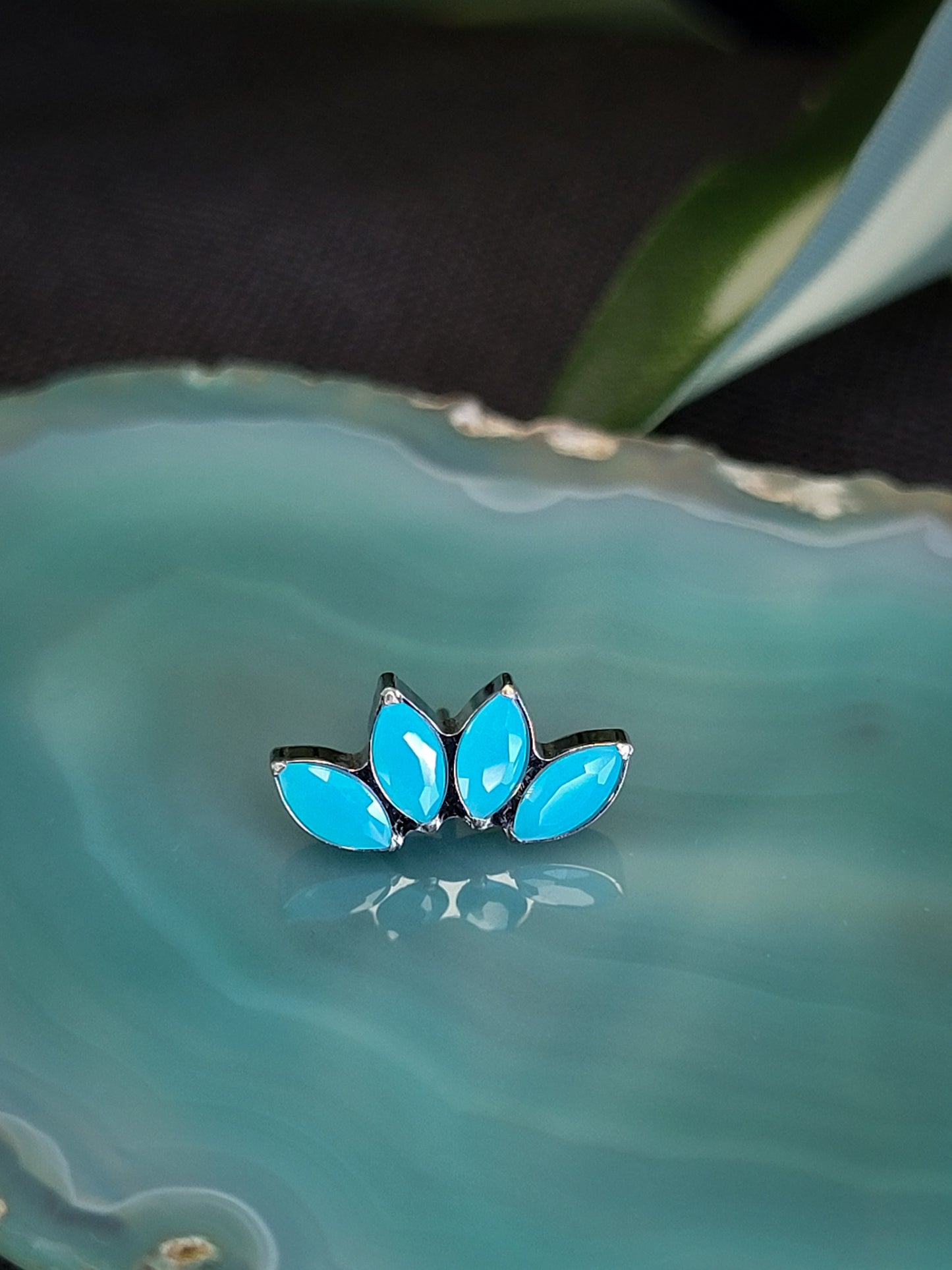 Cluster - 4x marquise aqua opalite